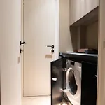Syntagma Zairas Hideaway!
