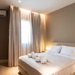 Syntagma Zairas Hideaway! *